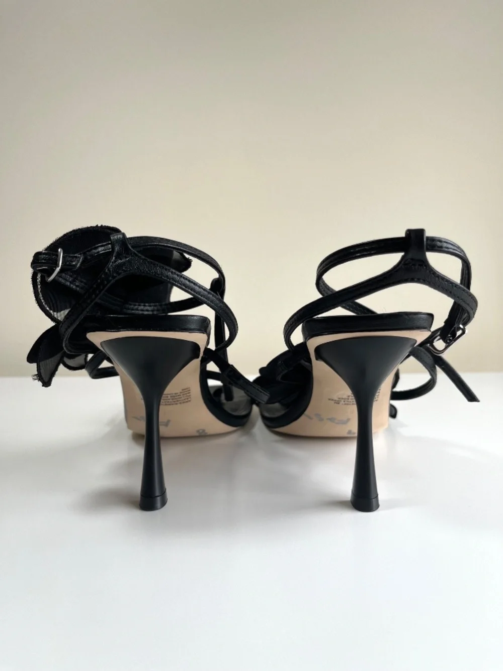 NEW Steve Madden Women's Aries Ankle Strap Heels Sandals Size 8 Black Orchid